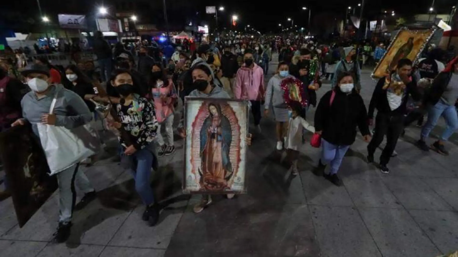 Arribo de peregrinos a la Basílica de Guadalupe